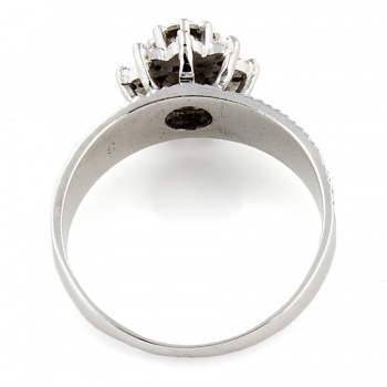 18ct White Gold Diamond Cluster Ring Size M